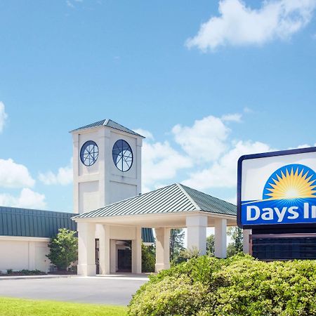 Days Inn By Wyndham Metter Екстер'єр фото